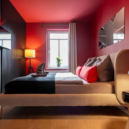 Milano Red Residenz - Sauna, Nespresso, Netflix & Chill, Messe * Chemnitz