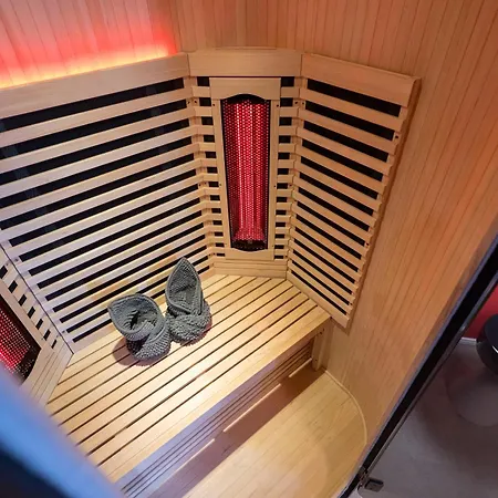 Milano Red Residenz - Sauna, Nespresso, Netflix & Chill, Messe Chemnitz